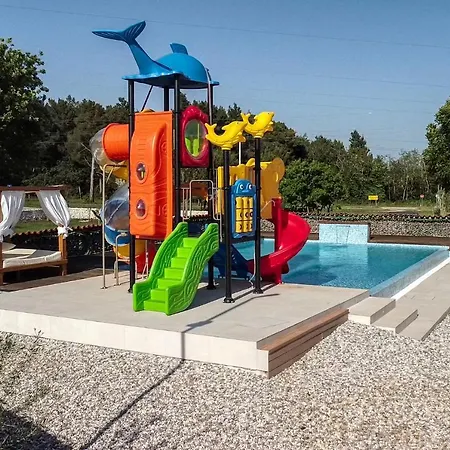 Luxury Alpha, Pool, Camp Volme - Nearby Kamenjak Campsite *
