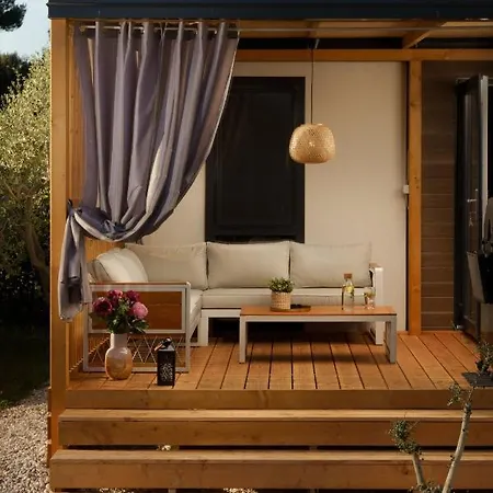 Luxury Alpha, Pool, Camp Volme - Nearby Kamenjak